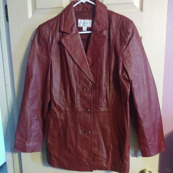 🌸Leather jacket - Picture 2 of 6